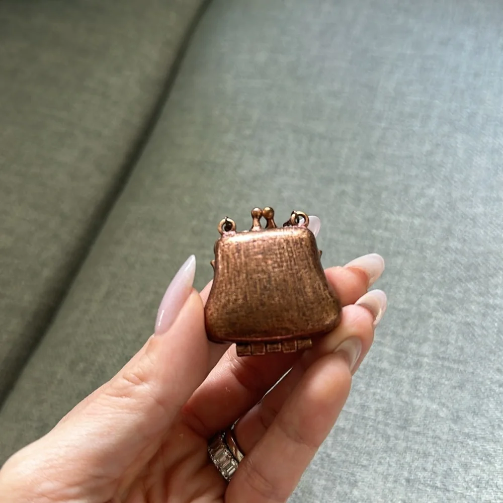 Purse necklace